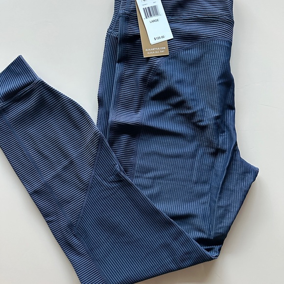 Alala 2 piece navy set cardigan and leggings size Medium and Large - Picture 9 of 9